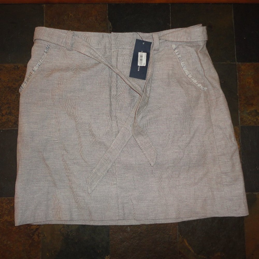 TOMMY HILFIGER Women's Taupe-Colored Skirt w/ Pockets Size 6 NWT!!!